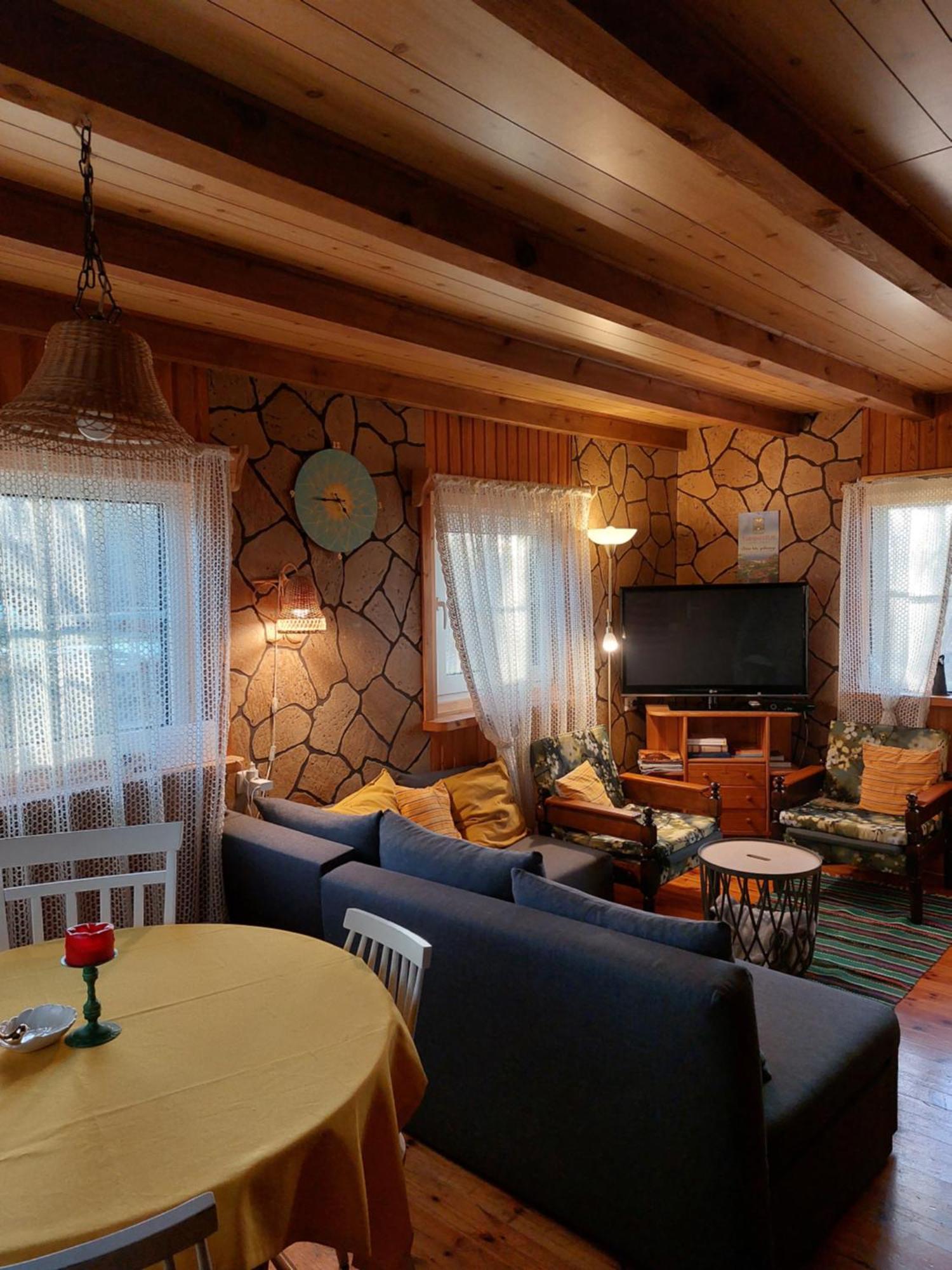 Tonise Holiday Houses Lilbi  Bagian luar foto