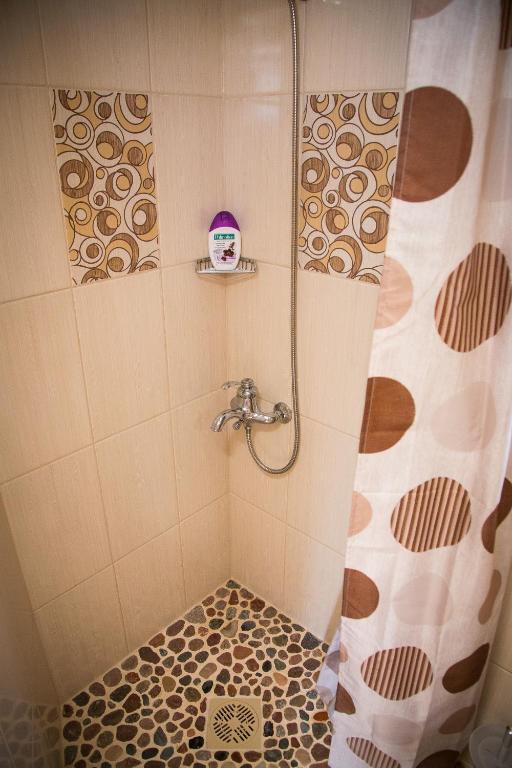 Tonise Holiday Houses Lilbi  Ruang foto