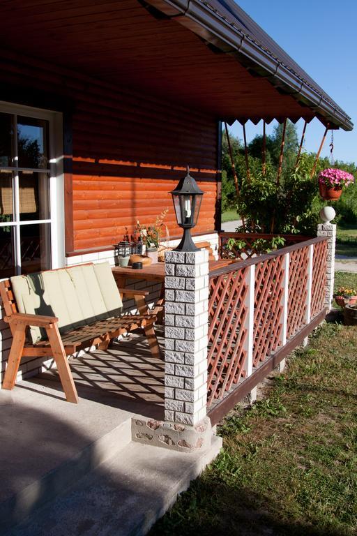 Tonise Holiday Houses Lilbi  Bagian luar foto